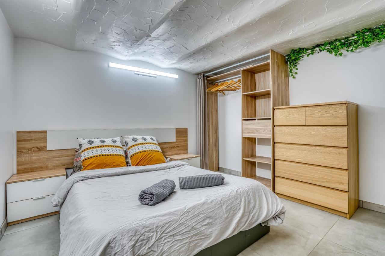 Sous-Sol Amenage 32M2 - Proche Paris Appartement Aubervilliers Buitenkant foto